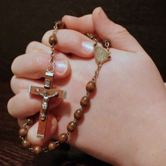 F.A.I.T.H. Rosary in English with Eucharistic Adoration